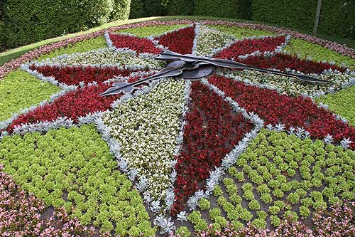 Floral Clock in Christchurch New Zealand  Photo Alexander Krivenyshev WorldTimeZone