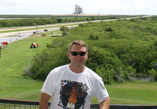 LC-39 Observation Gantry Space shuttle Atlantis stands ready for final launch July 8 2011 photo Alexander Krivenyshev World Time Zone