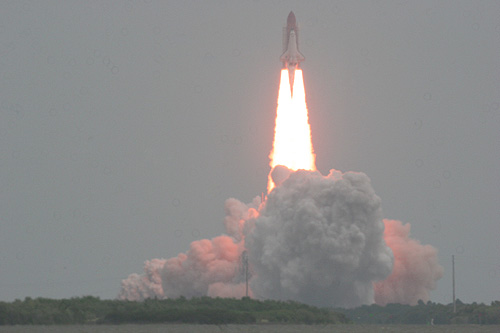 Last Flight of Shuttle Atlantis  - Space Shuttle Atlantis Launch photo Alexander Krivenyshev World Time Zone